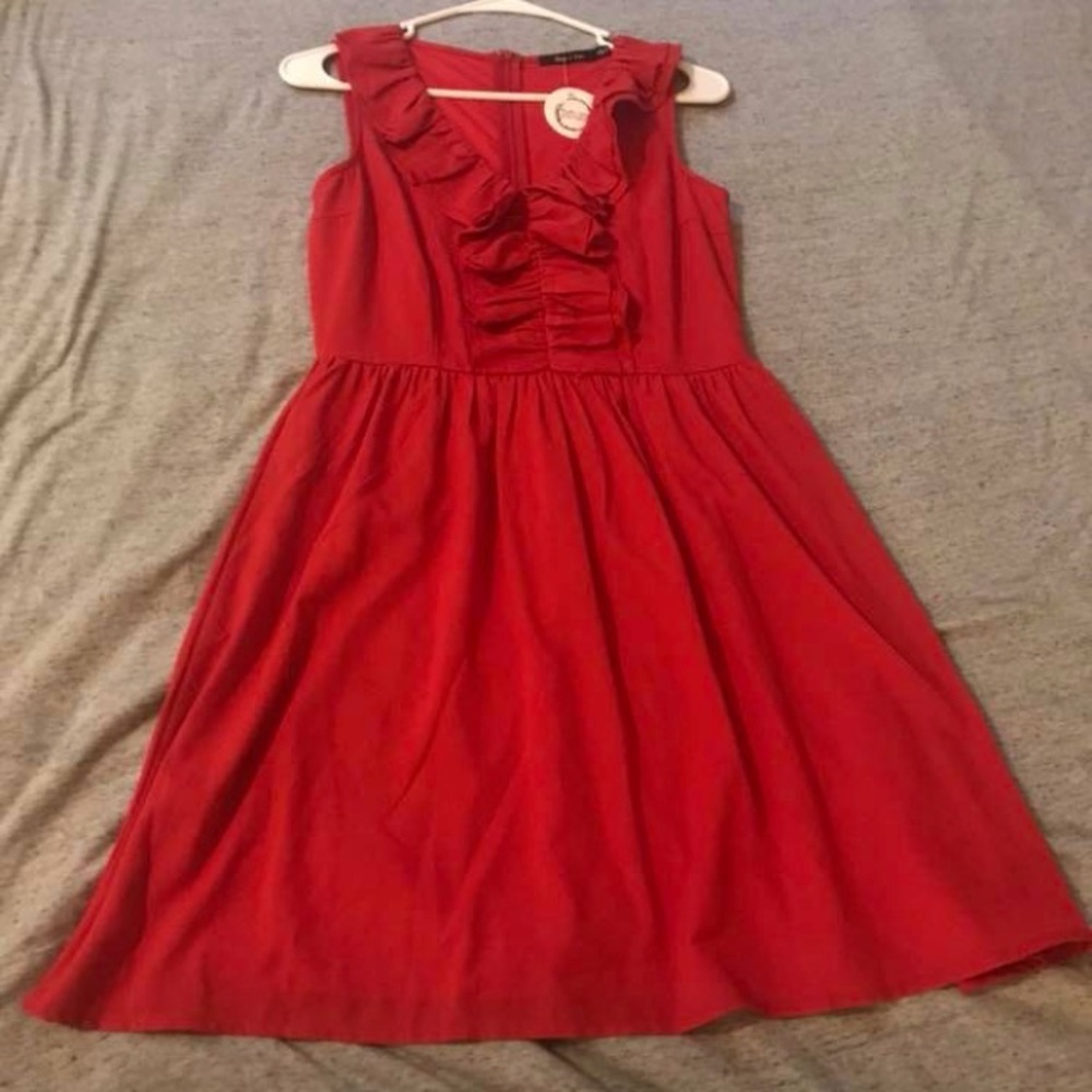 New Doe & Rae red dress 👗